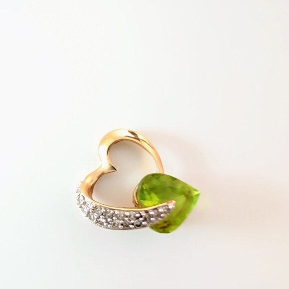 10K Gold Heart Pendant With Green Peridot & Diamond Accents - Picture 5 of 10
